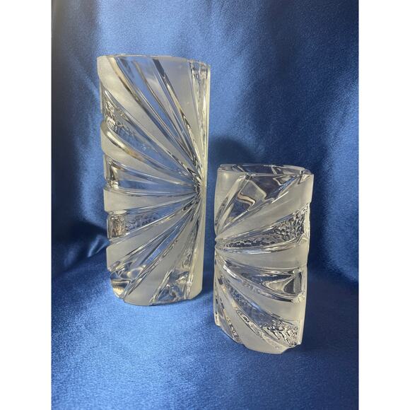 Set of Two Frosted Sunburst Bleikristall Crystal Heavy Vases - Picture 3 of 7